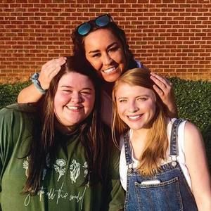 Meet your Posher, Abby